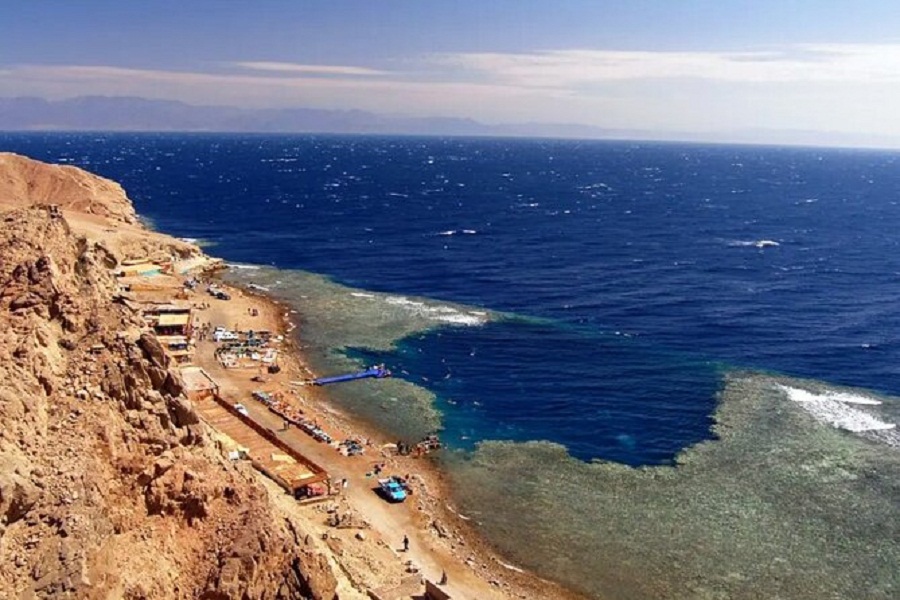 Abu-Galum-and-the-blue-hole-from-Sharm-El-Sheikh
